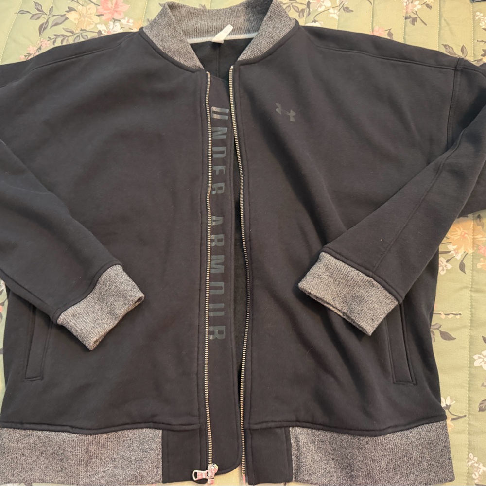 LG Black and Gray Threadborne Jacket